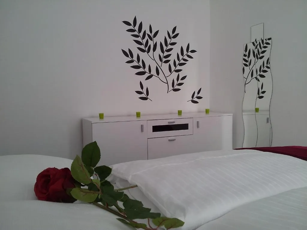 Royal Resort Apartments Karmeliterhofgasse Vienna 0*,
